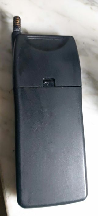 Teléfono Móvil Alcatel HC 800