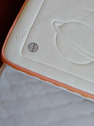 2 Somieres + 2 Colchones + 1 almohada de 1'05m.