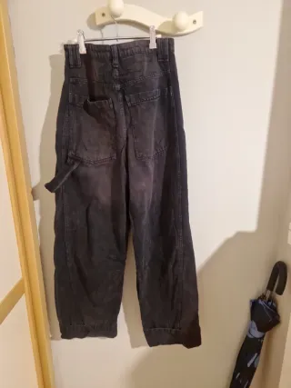 Pantalón vaquero ancho Bershka negro baggy