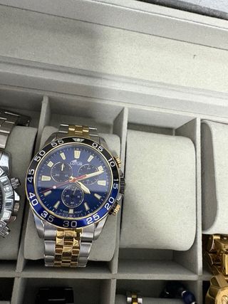 Reloj Lotus