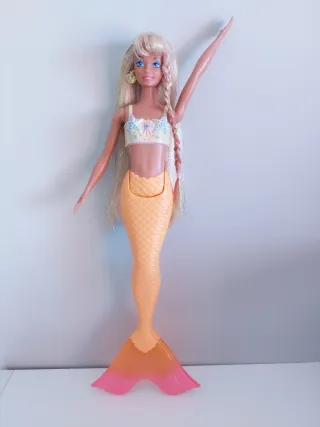 Barbie muñeca Sirena Híbrida Rubia.