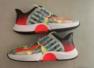 Zapatillas Nike Multicolores y Amarillas Retro