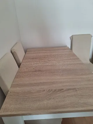 Conjunto mesa extensible de comedor y sillas
