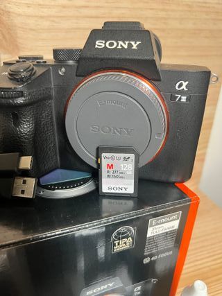 Sony ILCE-7M3 - Sony Alpha 7 III Camera + Extras