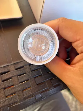 Lampadina GU10 LED – 5W luce naturale (4000K) 38°