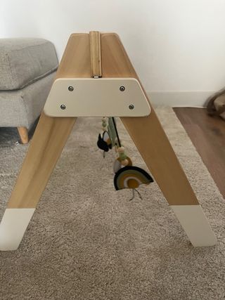 Gimnasio bebé madera Vertbaudet