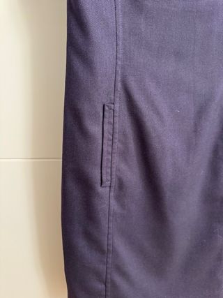 Traje de chaqueta y vestido sin mangas morado