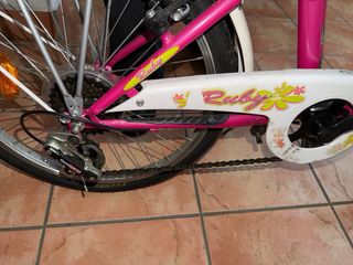 Bicicleta infantil Ruby rosa