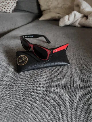 Gafas de sol Ray-Ban Wayfarer Rojas