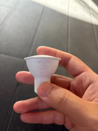 Lampadina GU10 LED – 5W luce calda (3000K) 120°