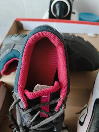 Zapatillas deportivas 37/5 38 Nike negro y rosa y