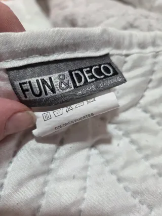 Colcha de entretiempo gris