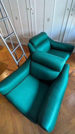 Pareja de sofá individuales retro verde