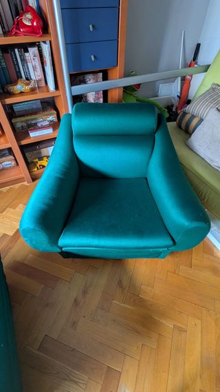 Pareja de sofá individuales retro verde