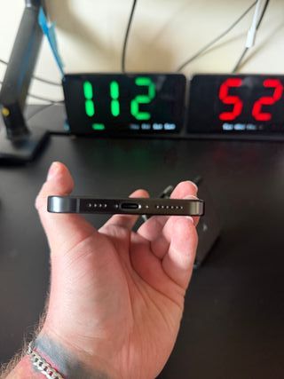 iPhone 16 Pro Max + Accessori