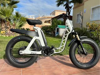 Bicicleta eléctrica Fantic Issimo Bafang