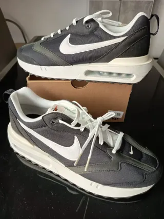 Nike Air Max Dawn Negro/Blanco