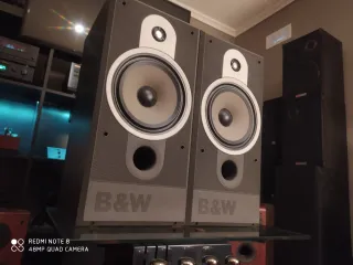 Altavoces B&W DM-560