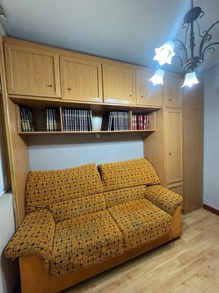 Muebles de madera y cristal