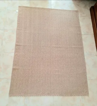 Alfombra salón beige y marrón