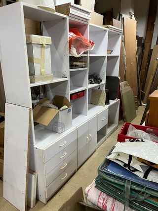 Librería modular blanca
