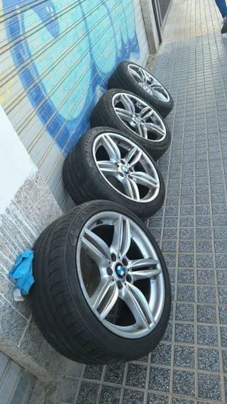 Llantas BMW 275/35 R19 originales de bmw F10 F11 .