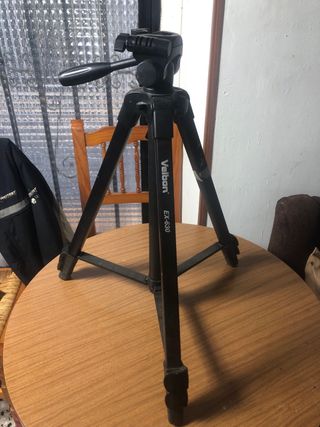 Cámara Canon 1300D Reflex Negra + accesorios