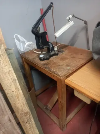 Prensa manual para ojales