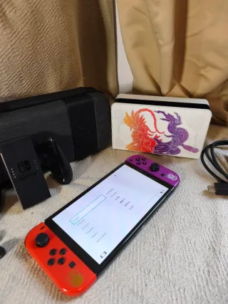 Nintendo Switch OLED Edizione Pokémon