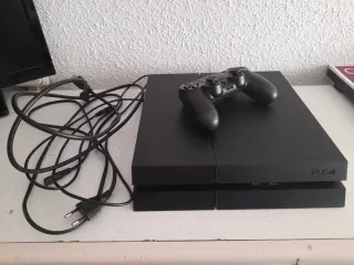 Consola PS4 Fat Negra + Mando