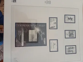 Álbum de sellos 2001 al 2004 con doble hoja Safe