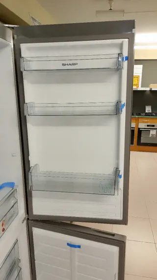 Frigorífico plateado