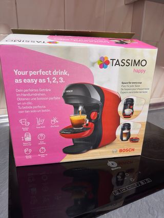 Cafetera Bosch Tassimo Roja en su caja