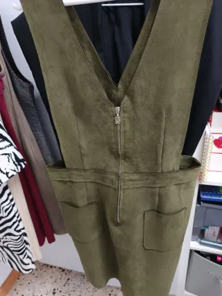 Vestido verde con cremallera