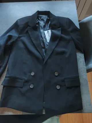 Americana negra doble abotonadura