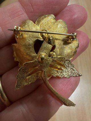 Spilla vintage fiore con perla