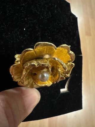 Spilla vintage fiore con perla