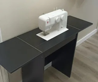 Mesa de costura plegable