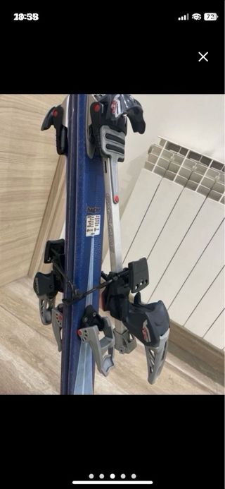 Esquís travesía con cuchillas, pieles foca y freno