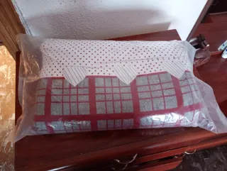 2 almohadas piqiñas