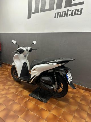 Honda SH 125i Sport