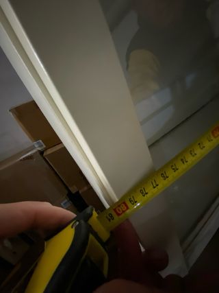 Mueble vitrina madera y cristal