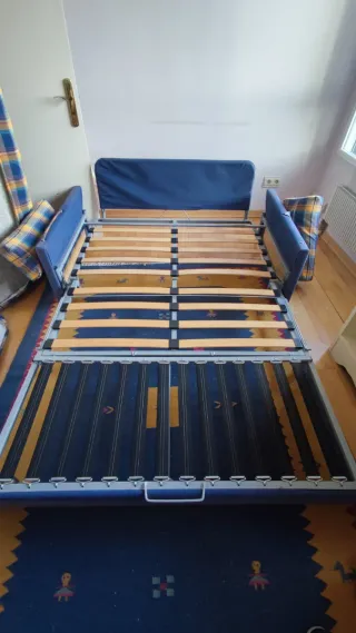 Sofá Cama Azul y Amarillo