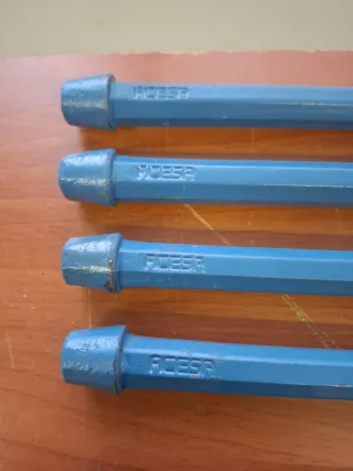 ACESA PUNTEROS OCTOGONALES ACERO FORJADO NUEVOS