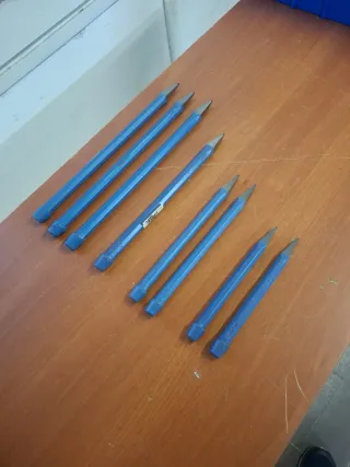 ACESA PUNTEROS OCTOGONALES ACERO FORJADO NUEVOS