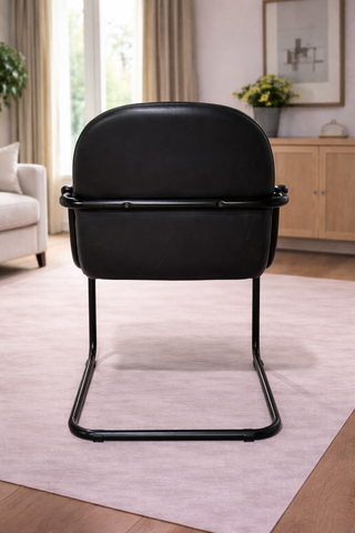 Silla de cuero vintage negra