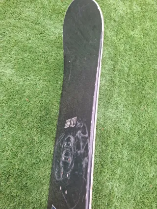 Tabla Snowboard GNU con funda 158cm