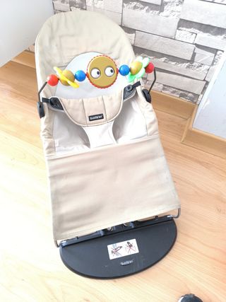 Hamaca BabyBjörn con juguete