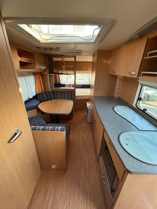 CARAVANA KNAUS SUDWIND 550 FSK-AIRE ACONDICIONADO