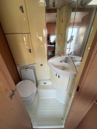 CARAVANA KNAUS SUDWIND 550 FSK-AIRE ACONDICIONADO